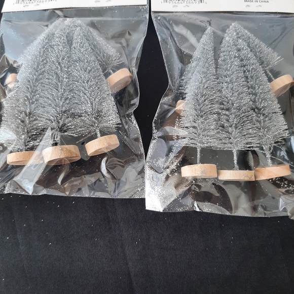 Bottlebrush Trees Christmas House Seasonal Collection Lot of 2 Silver Home Decor - Picture 6 of 7